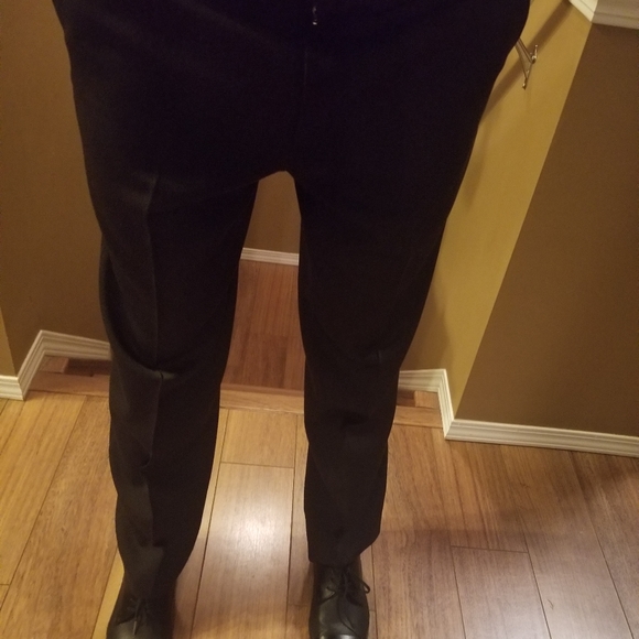 Hugo Boss Suit - Picture 7 of 8